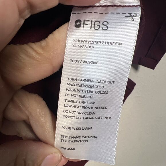 Figs Technical Collection Plum Color Scrubs Top Women's Size Small medical - Picture 5 of 7